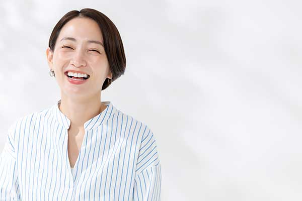 笑顔の情勢イメージ画像