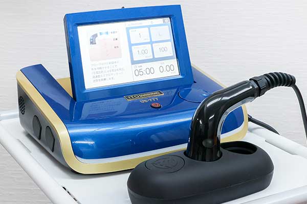 鍼灸の機器、超音波US-777の画像